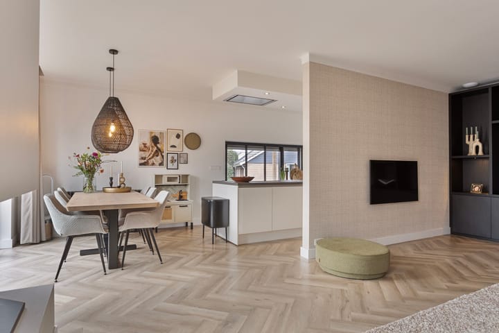 Foto 14 van Johann Strauszstraat 8