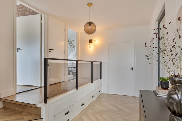 Foto 17 van Johann Strauszstraat 8