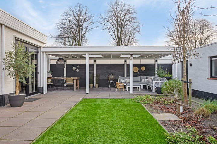 Foto 5 van Johann Strauszstraat 8