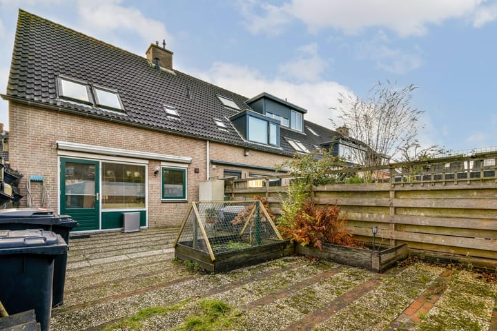 Foto 12 van Hunzebos 24