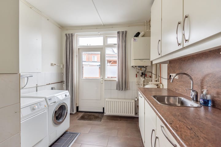 Foto 32 van van Homoetstraat 19