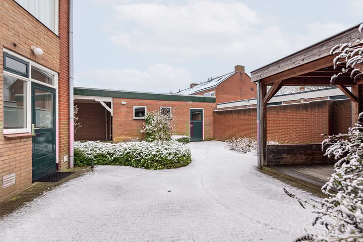 Foto 33 van van Homoetstraat 19