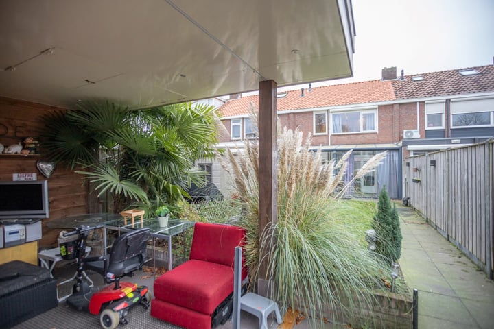 View photo 19 of Koningin Emmastraat 18