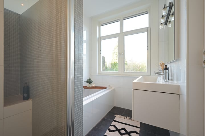 Foto 16 van Roelofsstraat 70