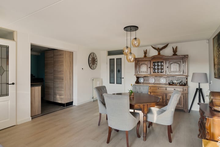 Foto 10 van Molenhoekplein 13