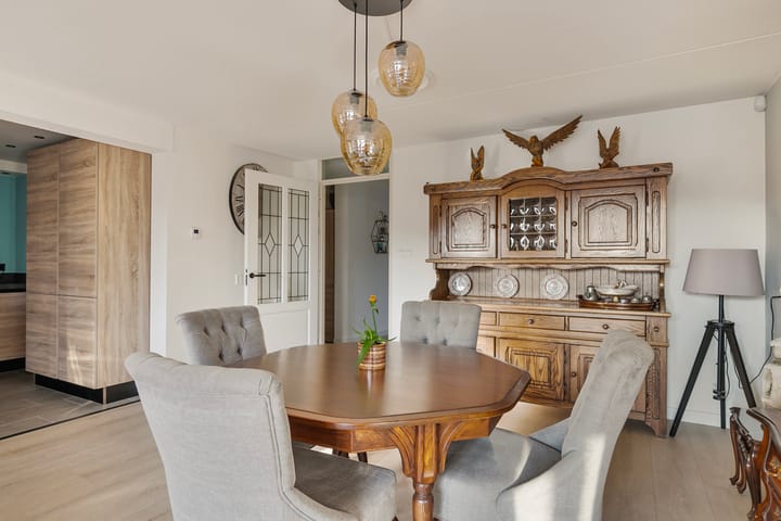 Foto 11 van Molenhoekplein 13