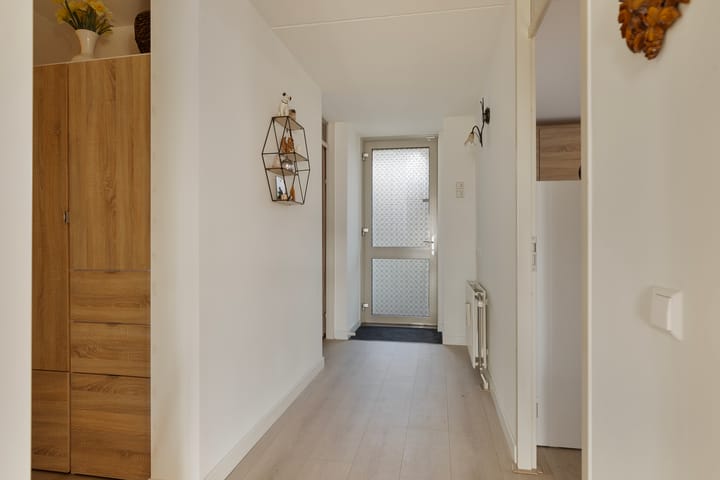 Foto 14 van Molenhoekplein 13