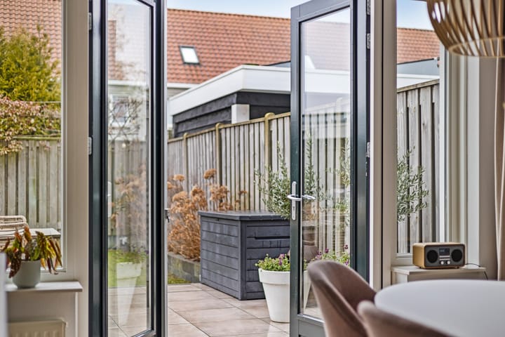 Foto 15 van Lover 180