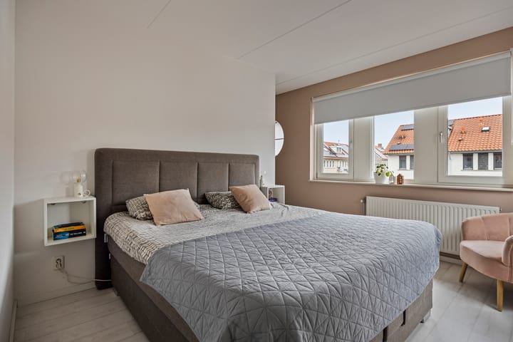 Foto 23 van Lover 180