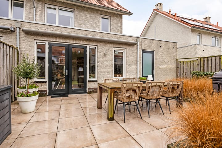 Foto 37 van Lover 180