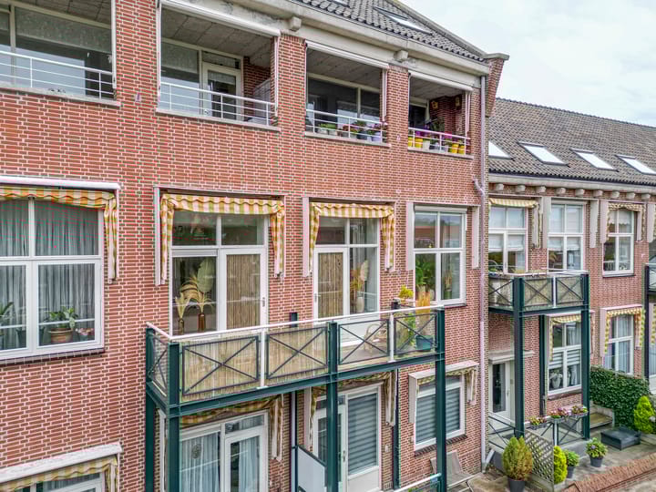 Foto 2 van M.H. Tromphof 25