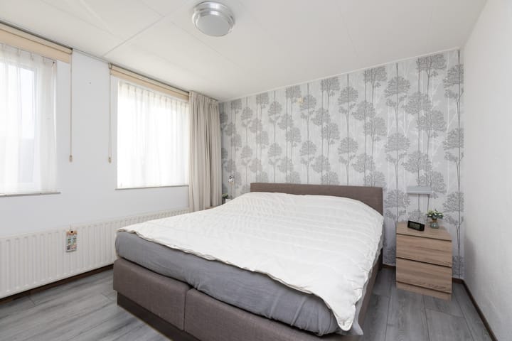 Foto 20 van Worp Tjaardastraat 145