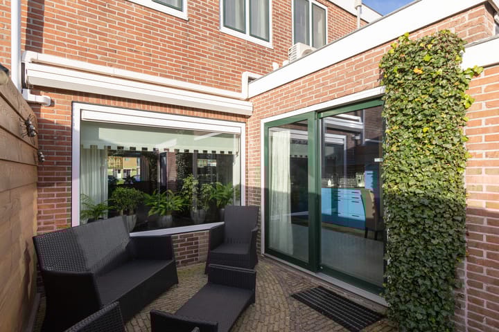 Foto 30 van Worp Tjaardastraat 145