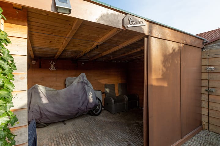 Foto 34 van Worp Tjaardastraat 145