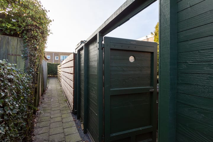 Foto 35 van Worp Tjaardastraat 145