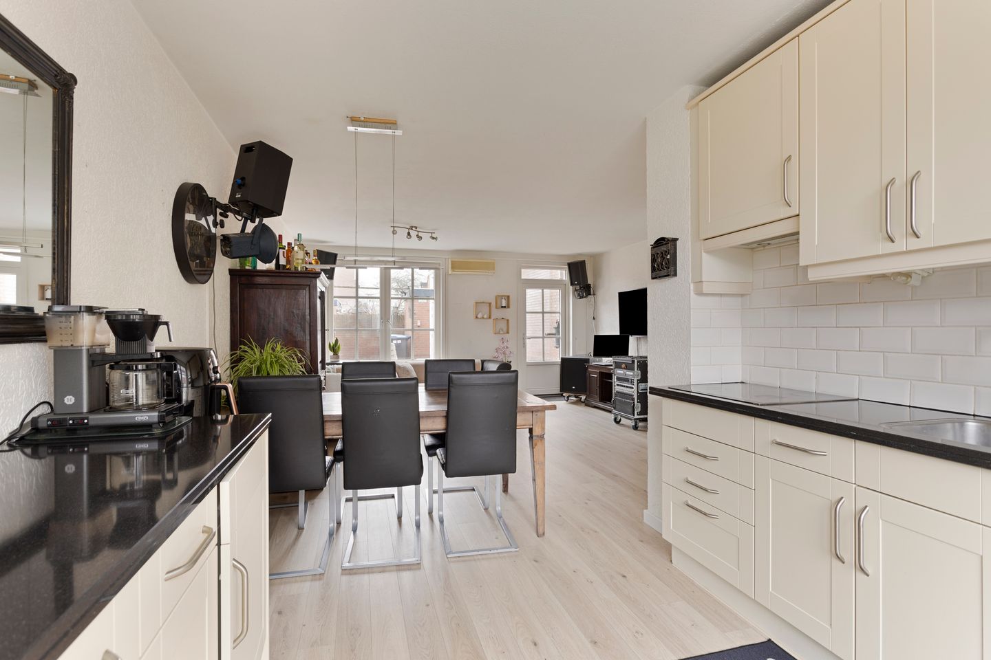 Foto 14 van Wolfstraat 13