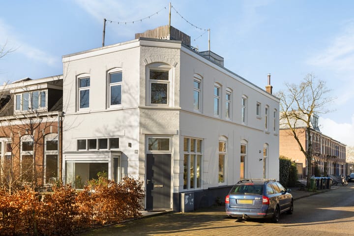 Foto 2 van Derde van Hezewijkstraat 1