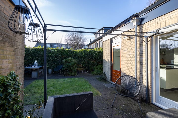 Foto 30 van Hondsroos 7