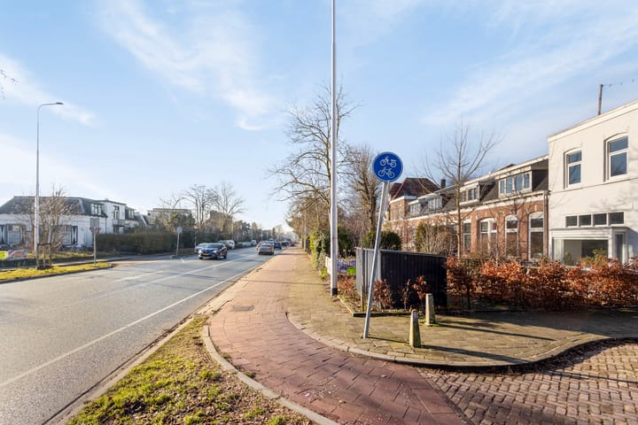 Foto 32 van Derde van Hezewijkstraat 1