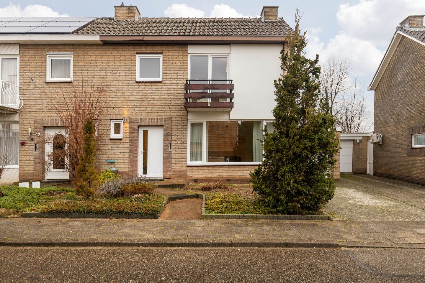 Foto 1 van Burg. Hamersstraat 10