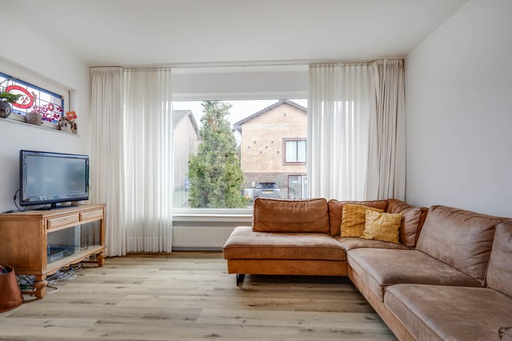 Foto 2 van Burg. Hamersstraat 10