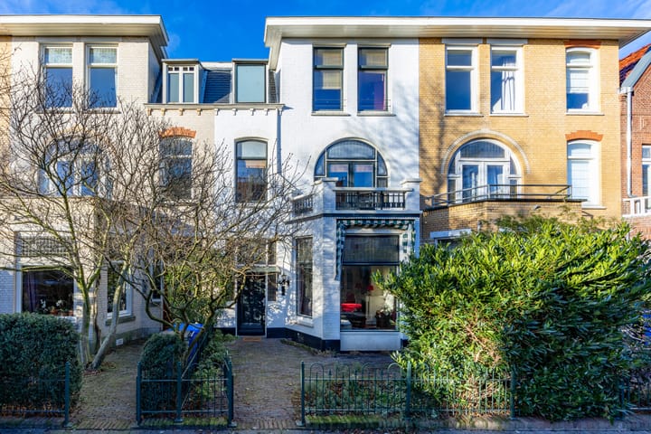 Photo 1 of Emmastraat 40