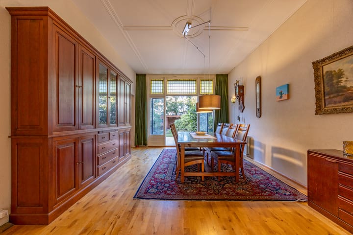 Photo 12 of Emmastraat 40