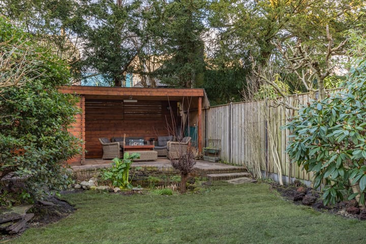 Photo 16 of Emmastraat 40