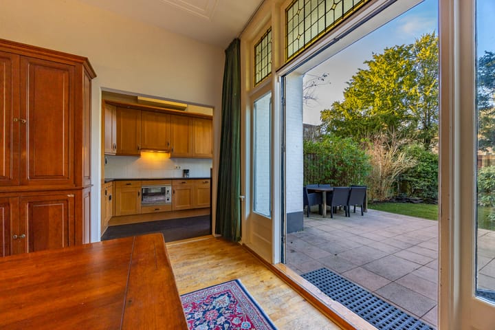 Photo 21 of Emmastraat 40