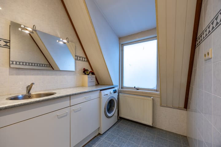 Photo 45 of Emmastraat 40