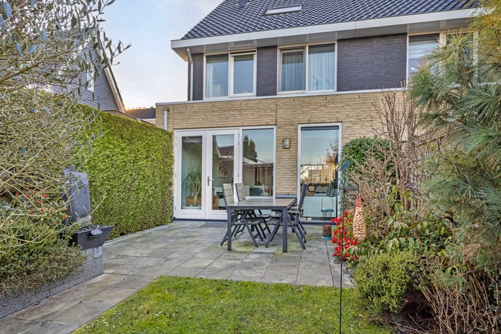 Foto 15 van Kortezoom 4