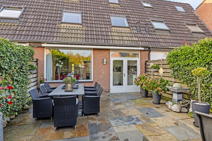 Foto 45 van Rijnlaan 230