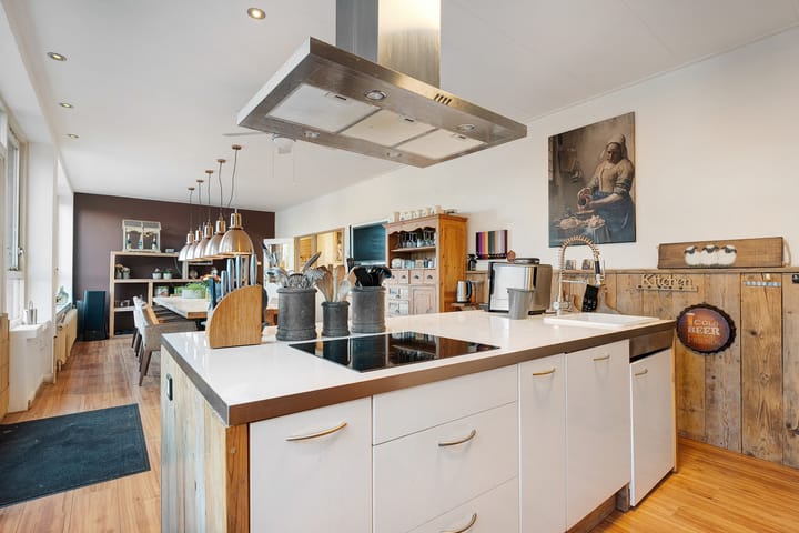 Foto 24 van Moerheimstraat 148