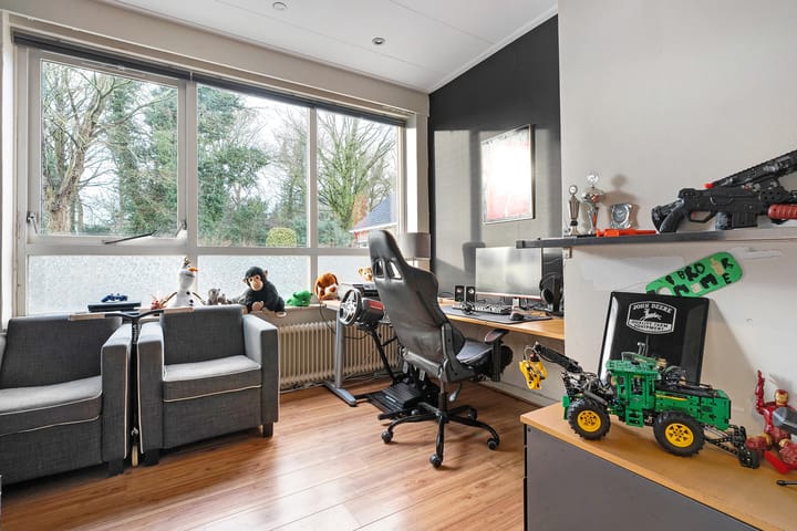 Foto 26 van Moerheimstraat 148