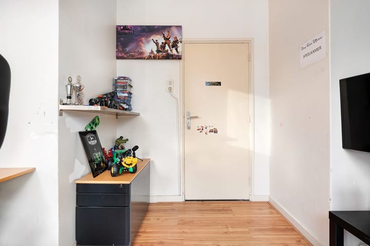 Foto 27 van Moerheimstraat 148