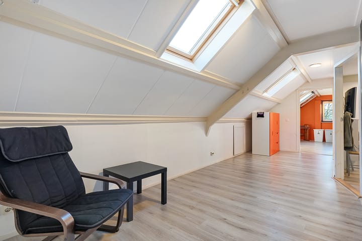 Foto 44 van Moerheimstraat 148