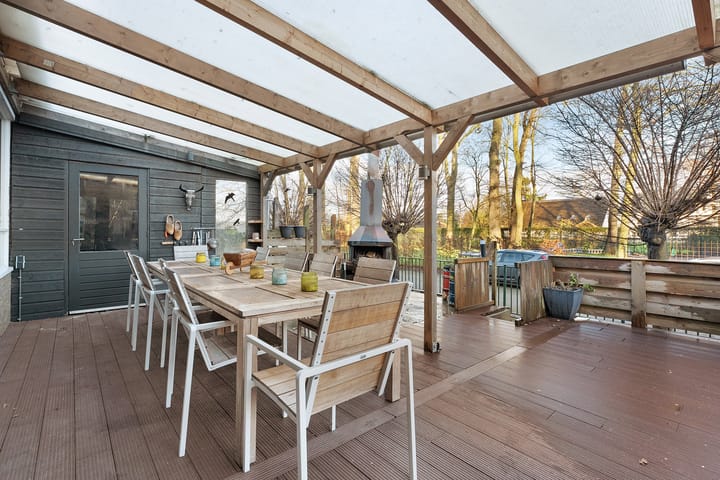 Foto 51 van Moerheimstraat 148