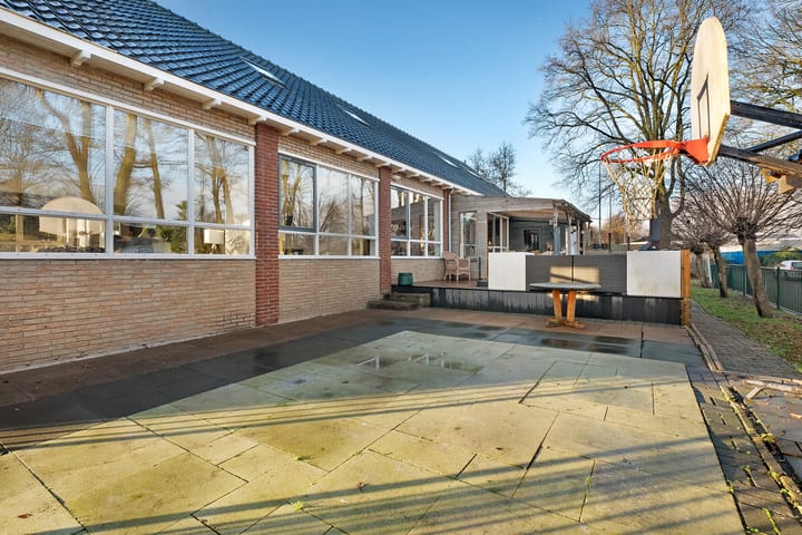 Foto 56 van Moerheimstraat 148