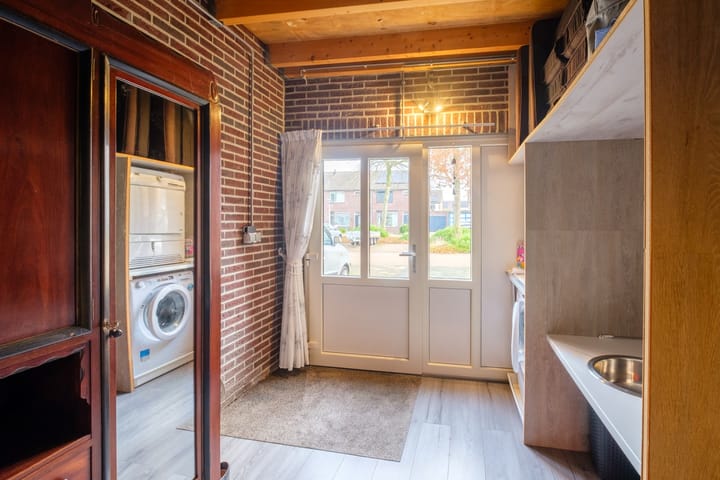 Foto 16 van Ireneplein 19