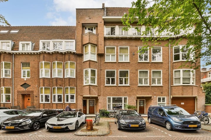 View photo of Jacob Obrechtstraat 64 2