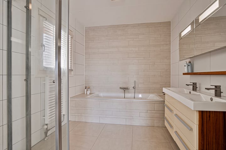 Foto 28 van Jannetje Merbiskade 18-A