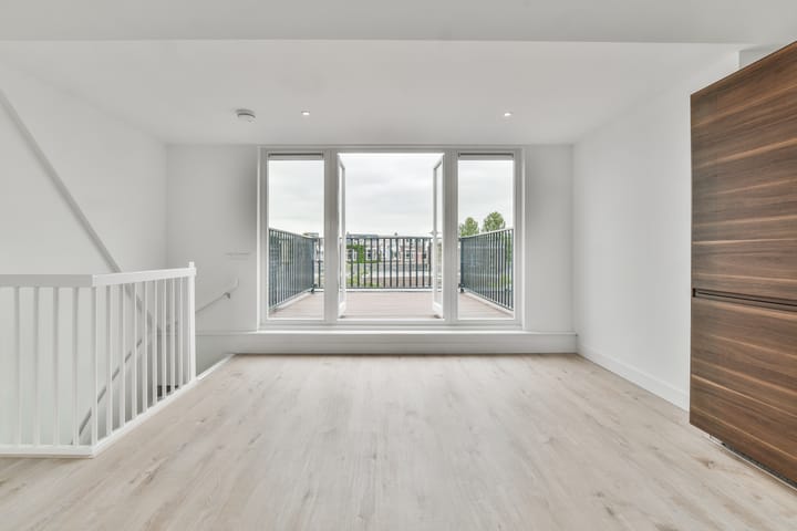 Foto 2 van Linnaeuskade 45-B