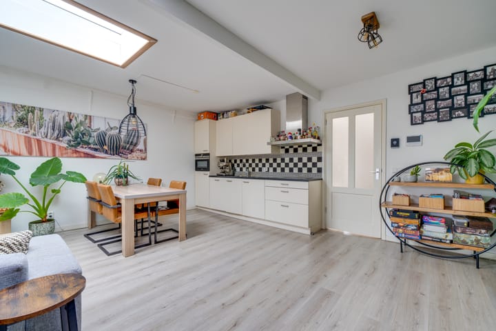 Foto 7 van 2e Dorpsstraat 32-B2