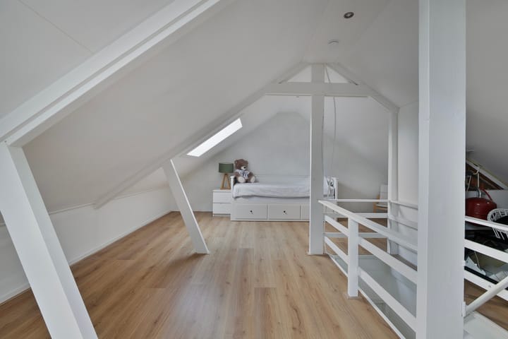 Foto 27 van Professor J Bogermanstraat 32