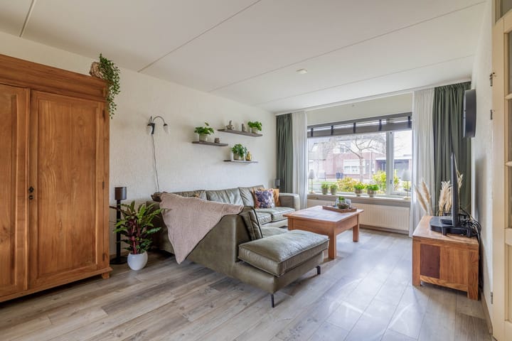 Foto 15 van Wielewaalhof 46