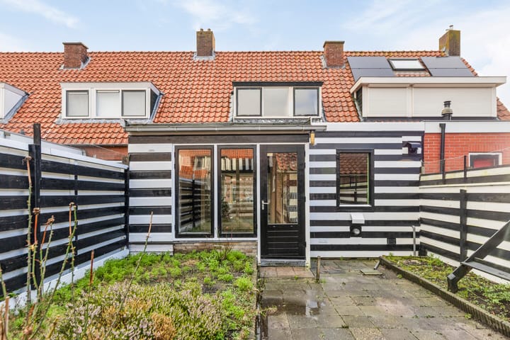 Foto 28 van Professor Camperstraat 27