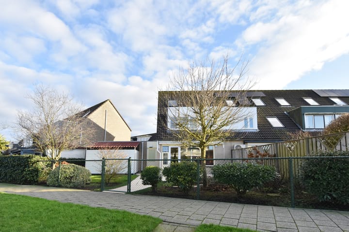 Foto 16 van Clariet Kok-van Alphenstraat 31