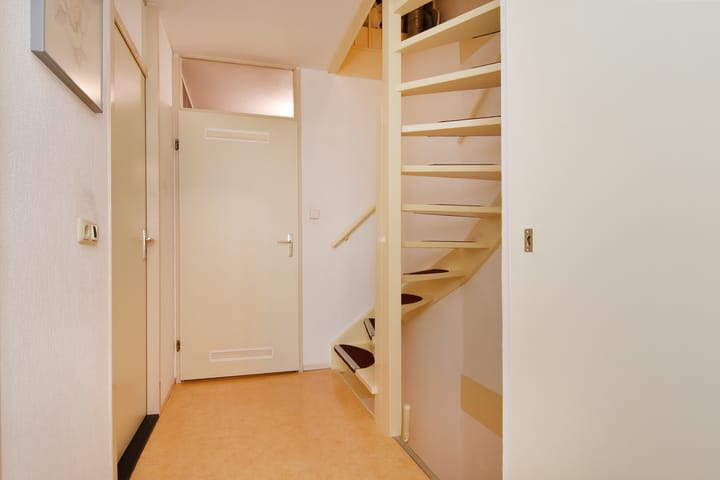 Foto 24 van Clariet Kok-van Alphenstraat 31