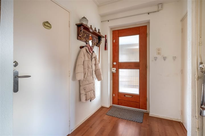 Foto 14 van Julianalaan 14