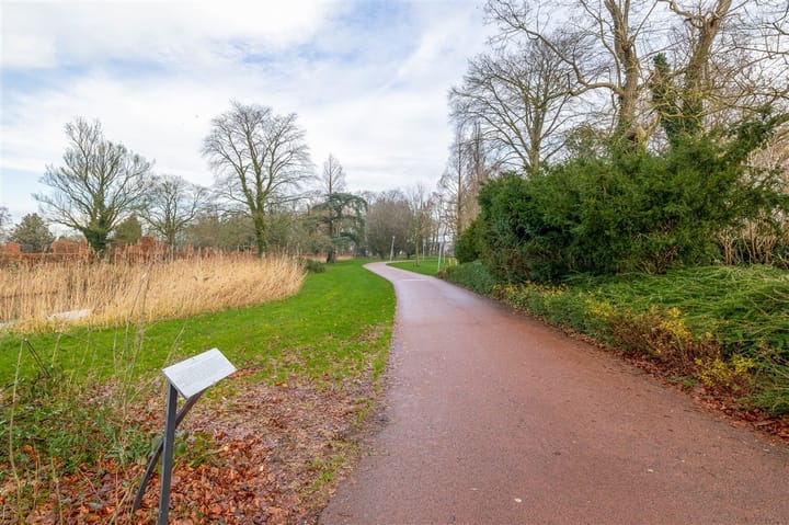 Foto 33 van Julianalaan 14